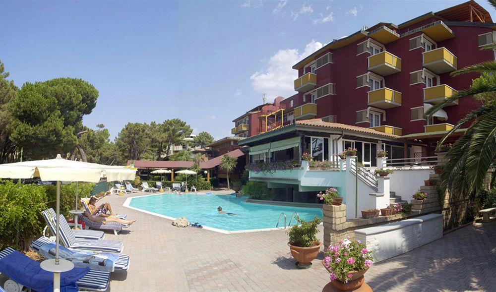פרינצ'יפינה א מארה Hotel Principe מראה חיצוני תמונה